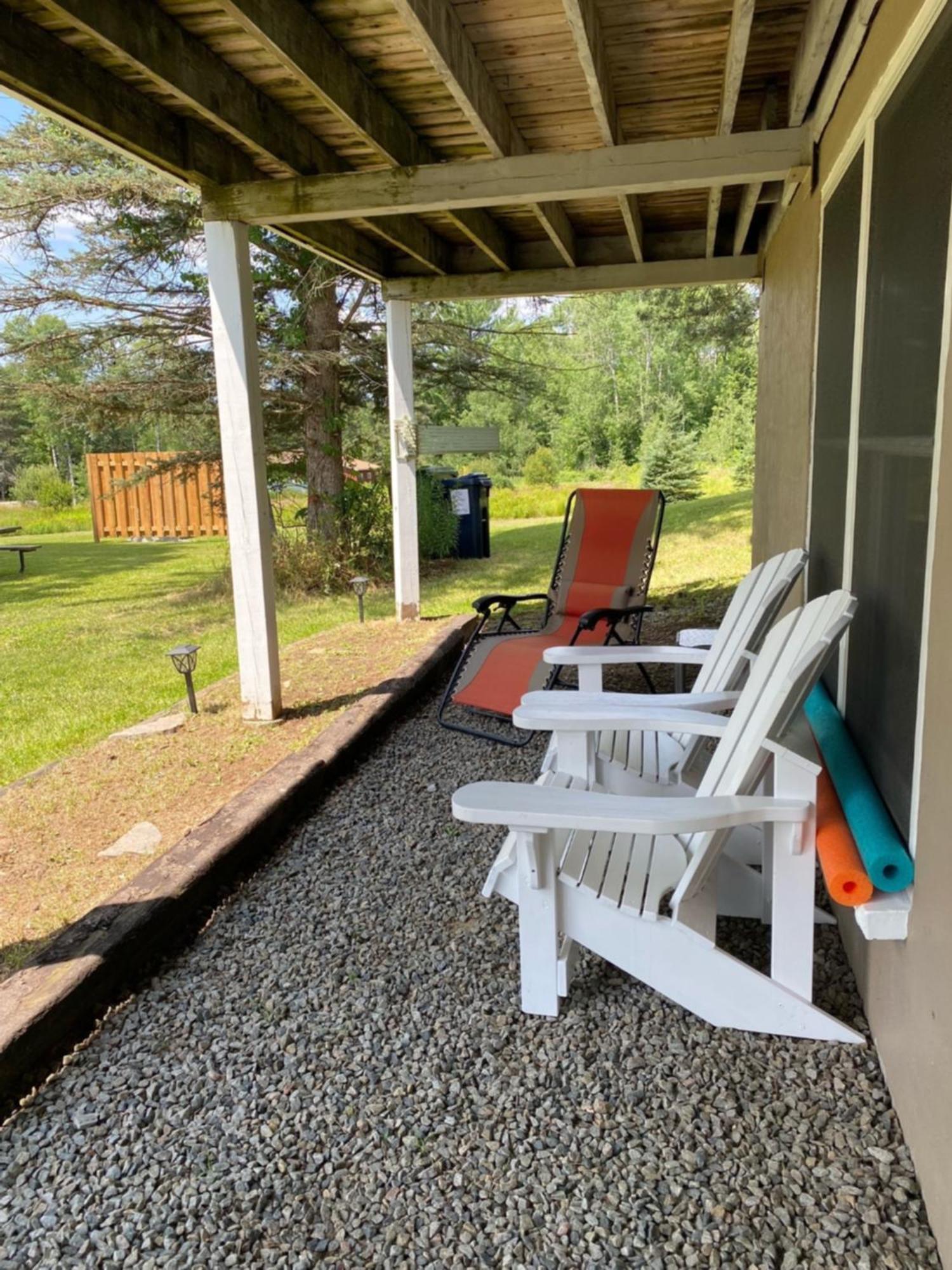 Our Place Up North Bnb Huntsville Esterno foto