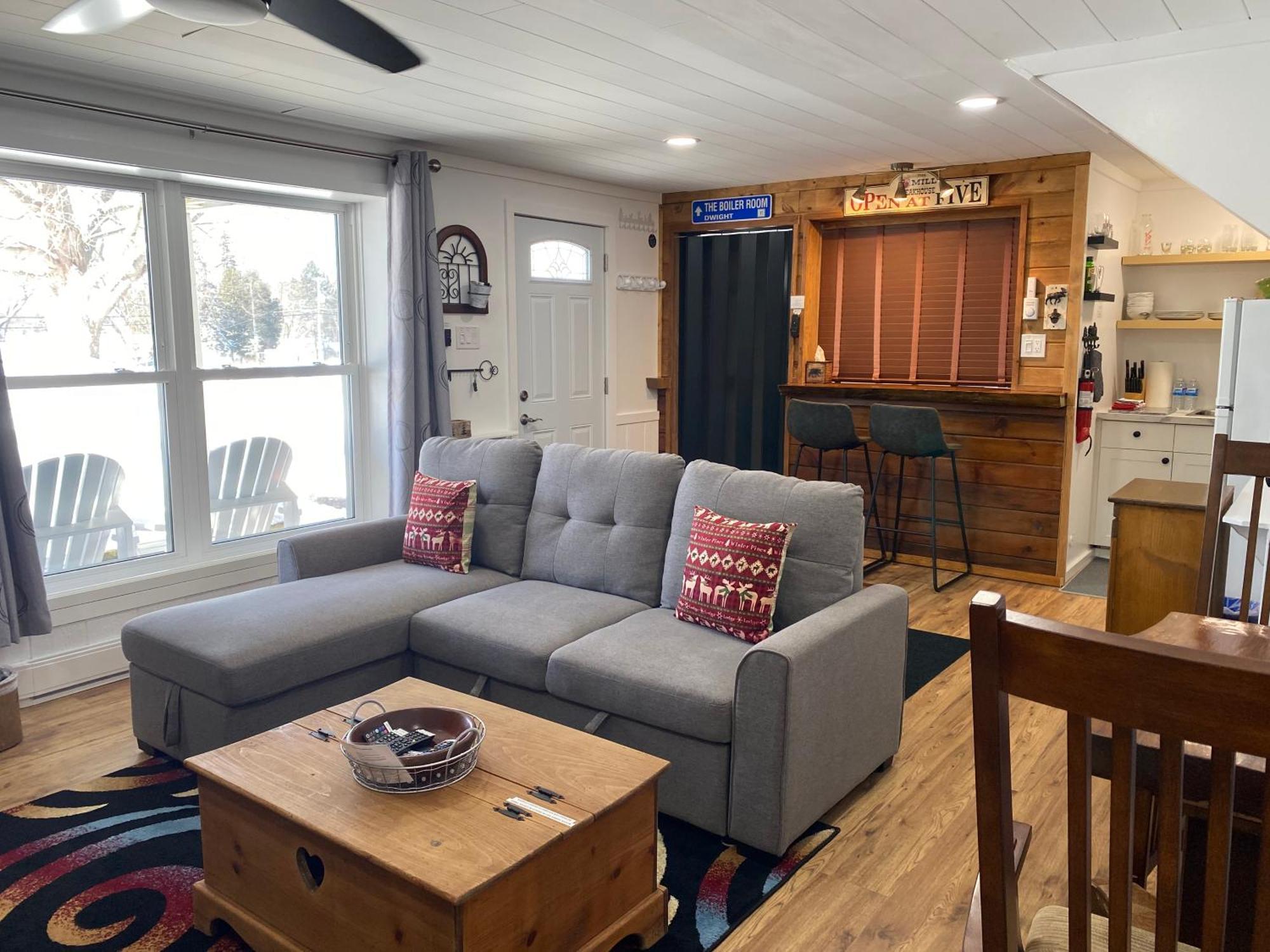 Our Place Up North Bnb Huntsville Esterno foto