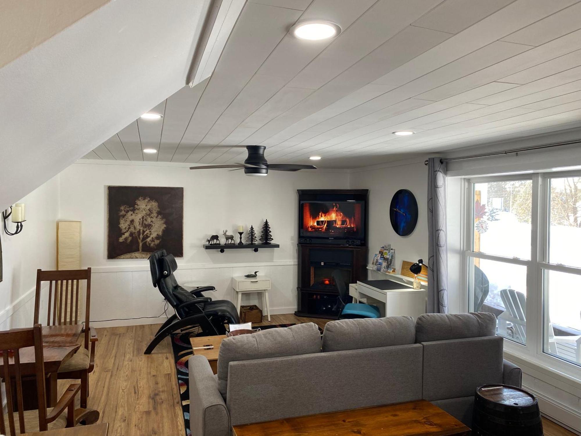 Our Place Up North Bnb Huntsville Esterno foto